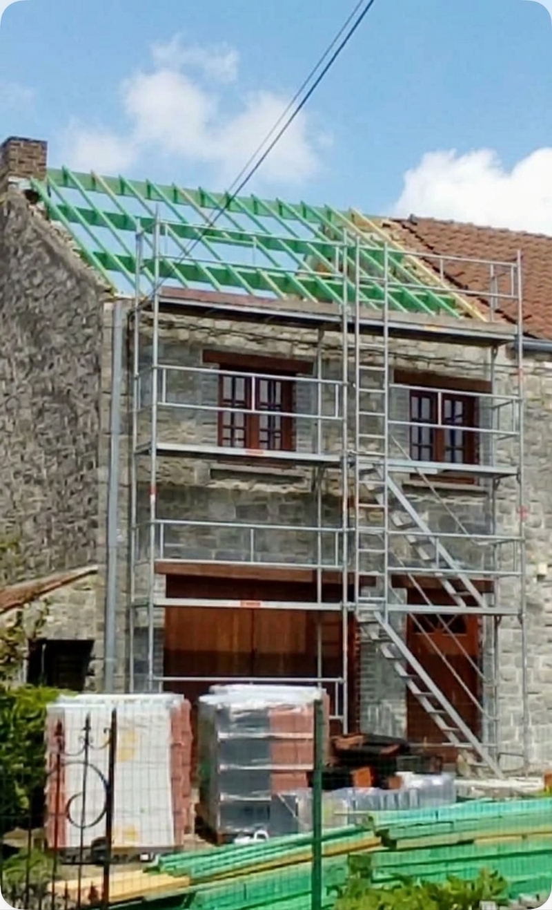 Rénovation de toiture avec charpente neuve à Namur
